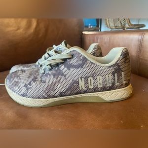 Men’s desert camo No Bull trainer, size 9.5.